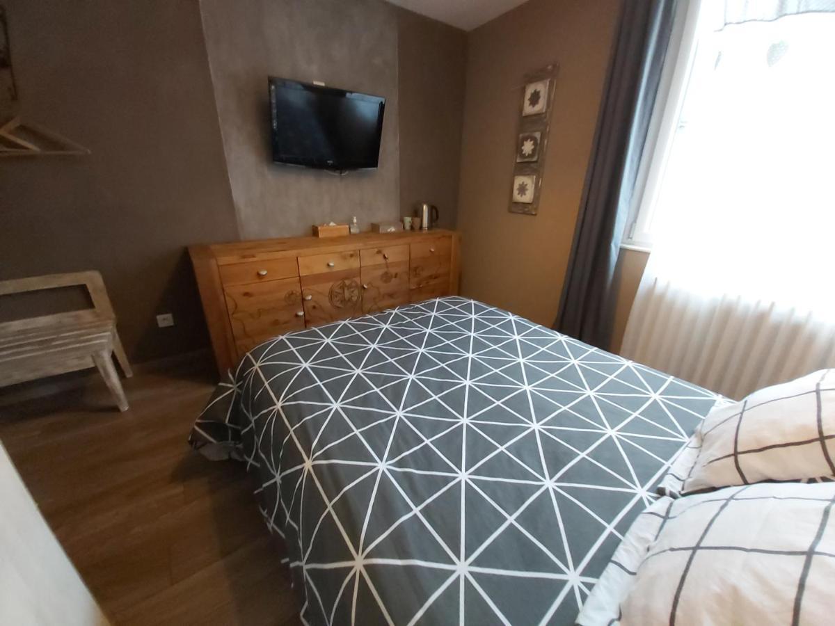 Bagnères-de-Luchon ル パティオ ド リュション Bed & Breakfast エクステリア 写真