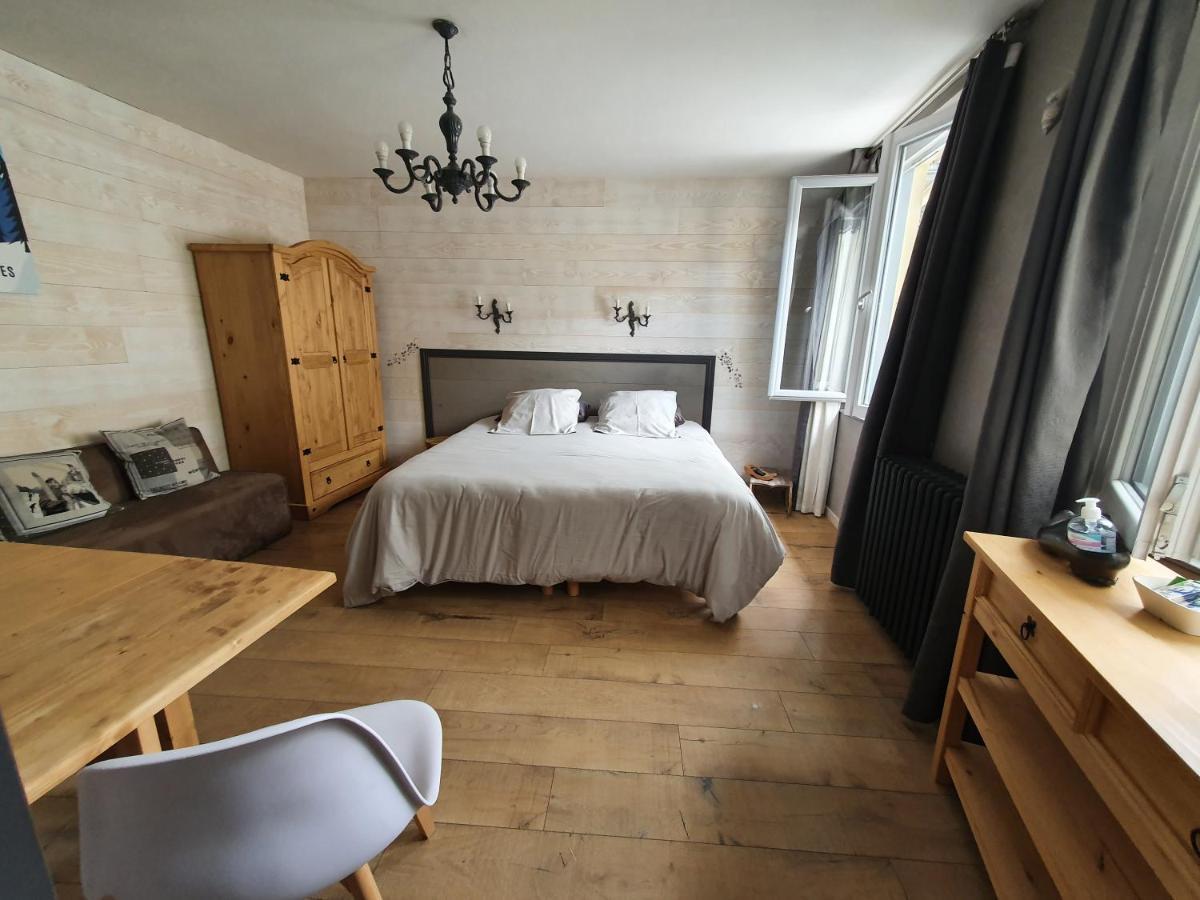 Bagnères-de-Luchon ル パティオ ド リュション Bed & Breakfast エクステリア 写真